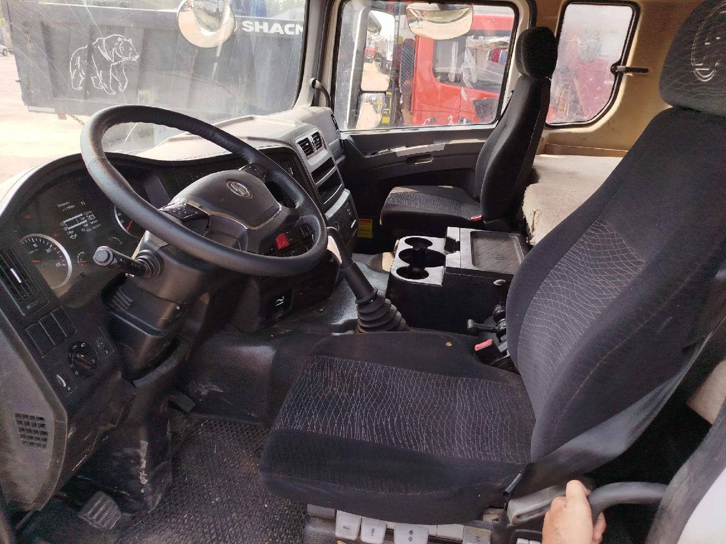 Shacman SX32586W385С,  96 336 км, 2022 года в лизинг