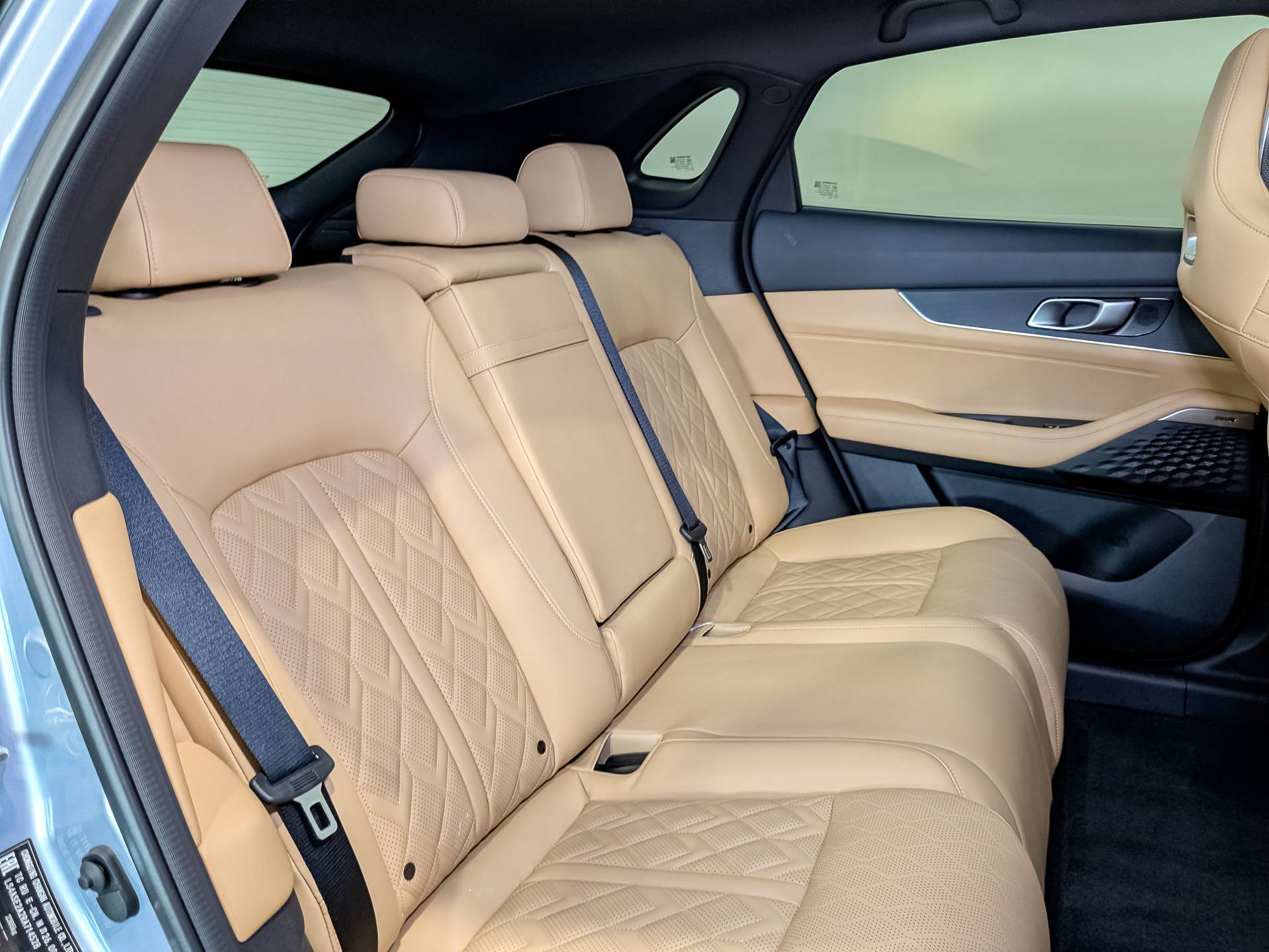 Changan Uni-K Tech 2.0 8AT AWD