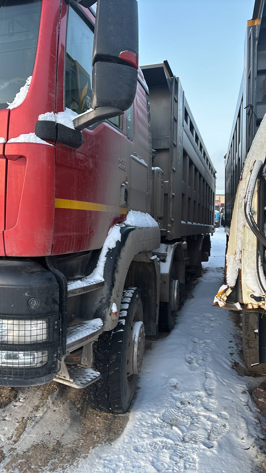 Sitrak ZZ3316V386ME,  104 889 км, 2022 года в лизинг