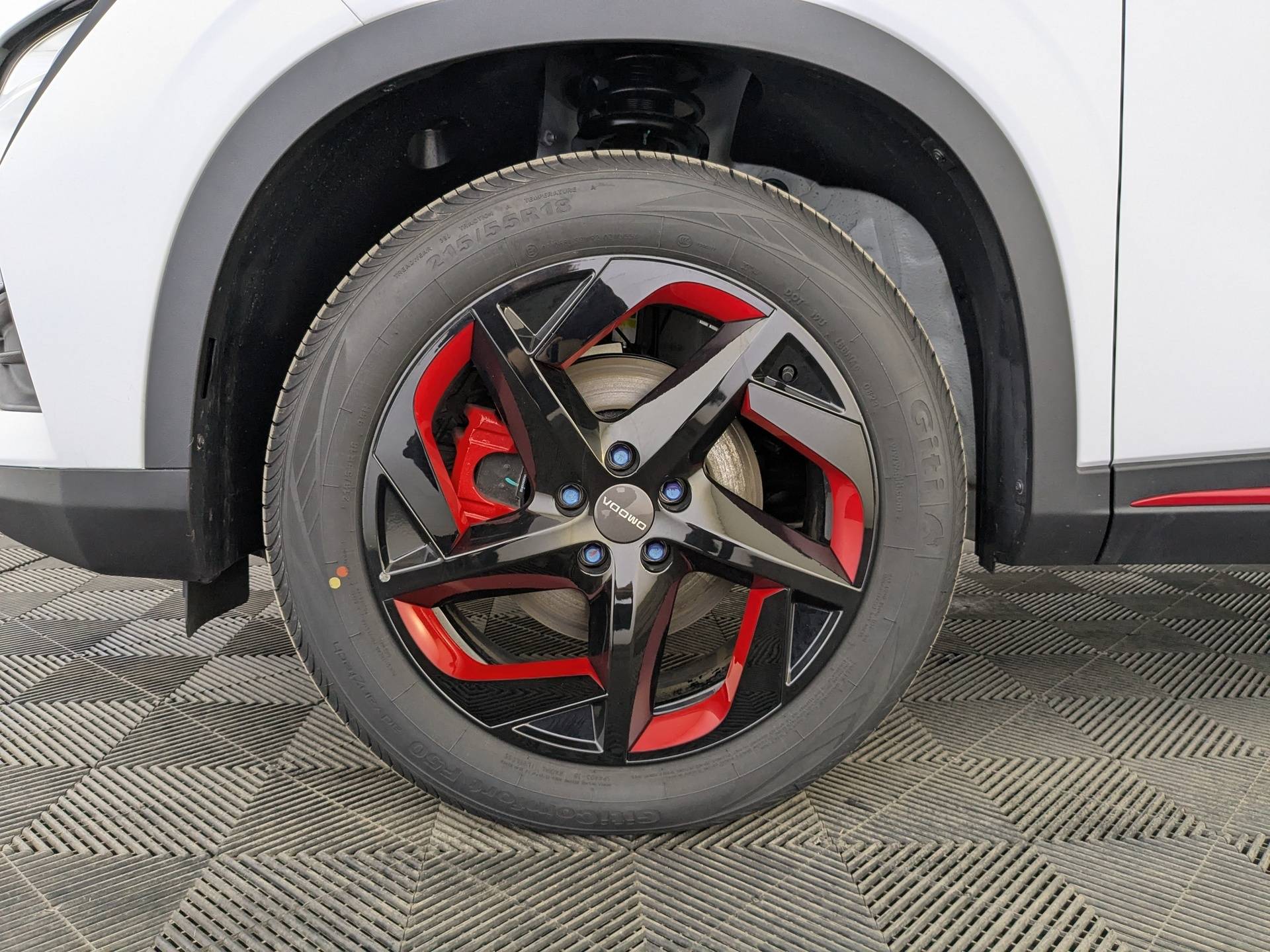 OMODA C5 Supreme 1.6 DCT AWD