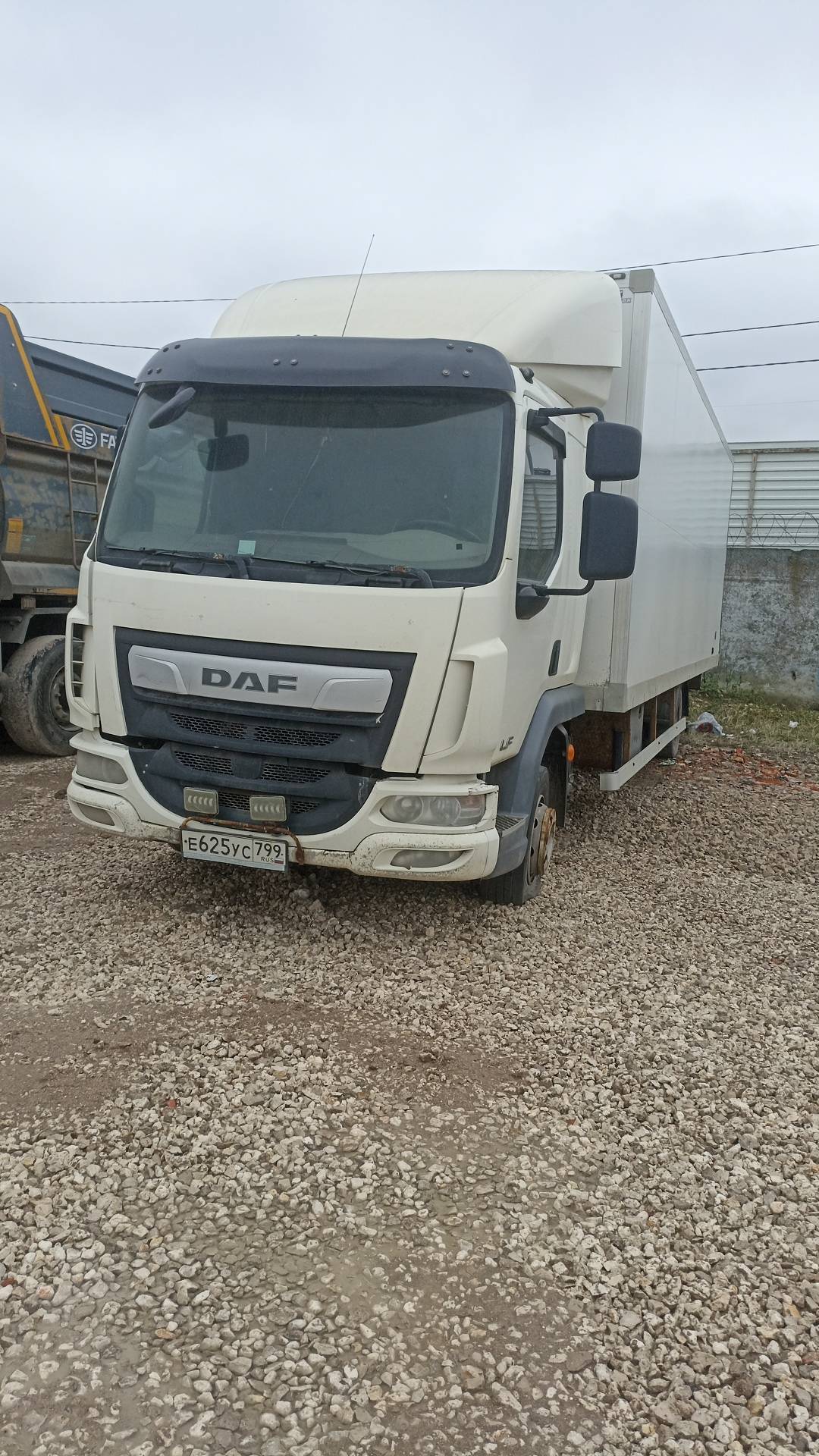 DAF LF 210 FA 4x2 (Sleeper Cab),  408 219 км, 2021 года в лизинг