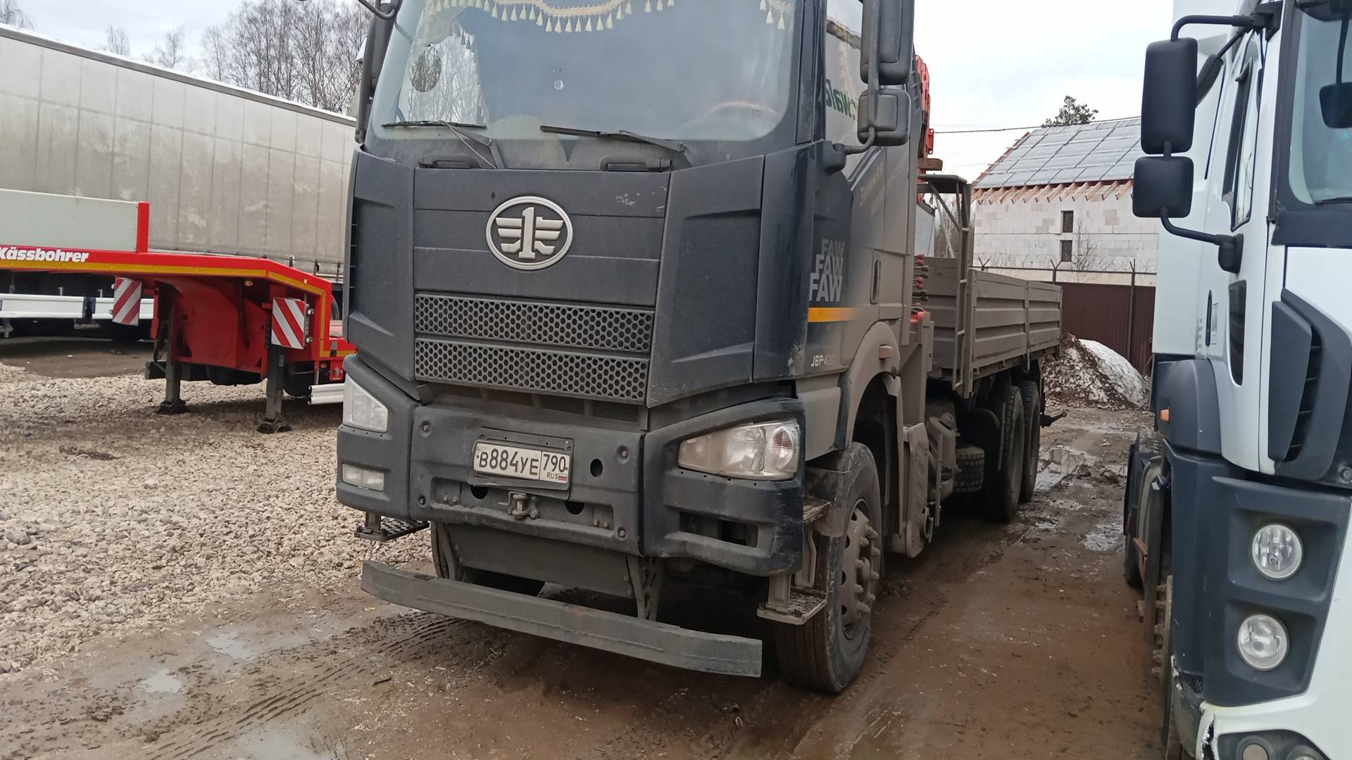 FAW CA3250P66K24T1E5 6х4,  64 362 км, 2024 года в лизинг