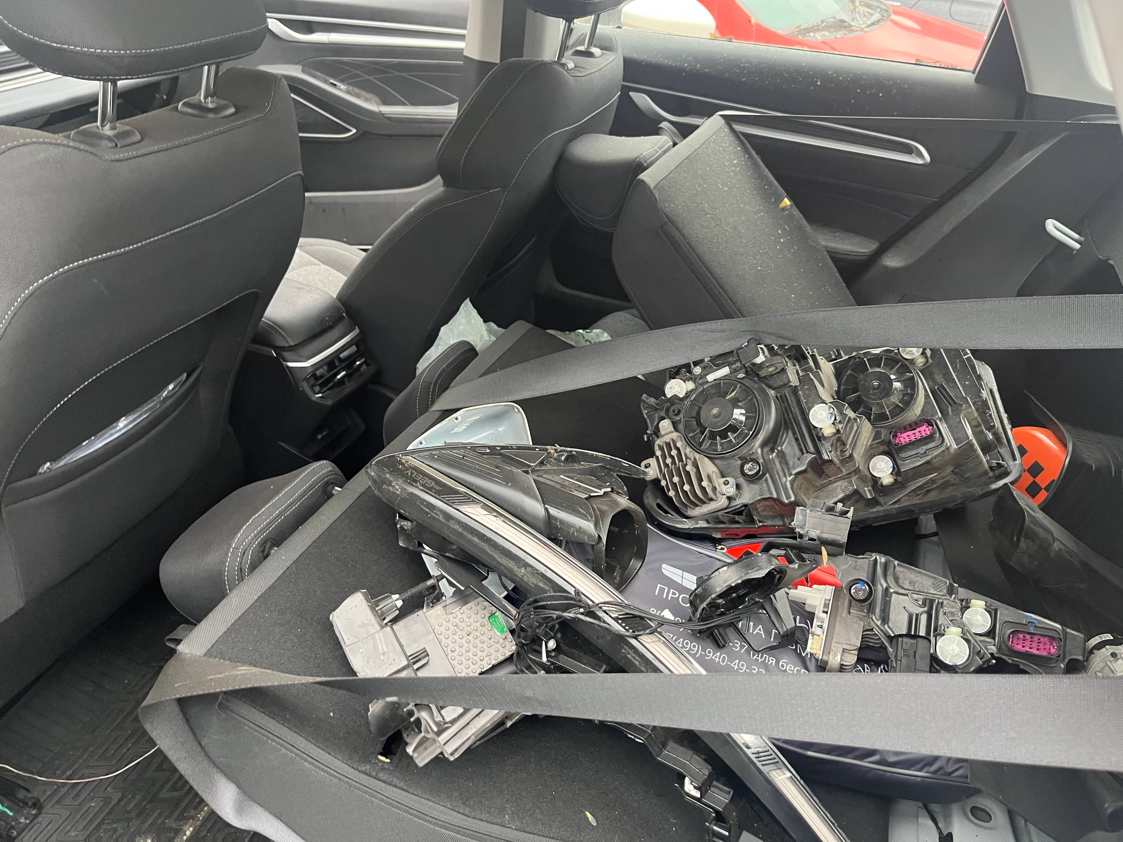 Geely Emgrand,  1 000 км, 2023 года в лизинг