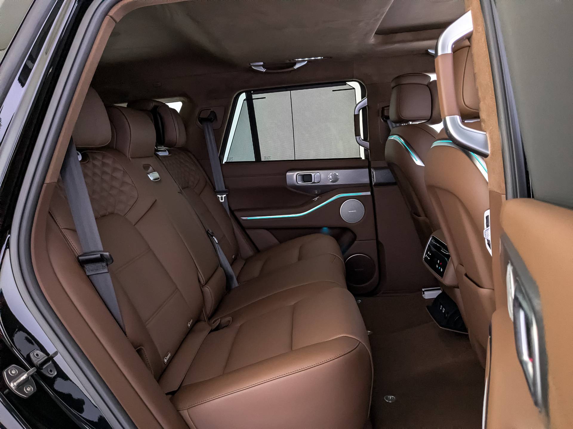 Tank 700 Техно Премиум 3.0 гибрид АТ полный привод