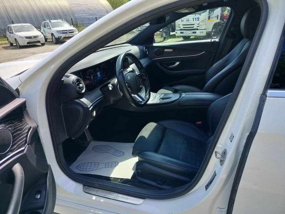 Mercedes-Benz E седан,  84 208 км, 2022 года в лизинг