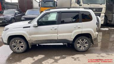 Lada Niva Travel