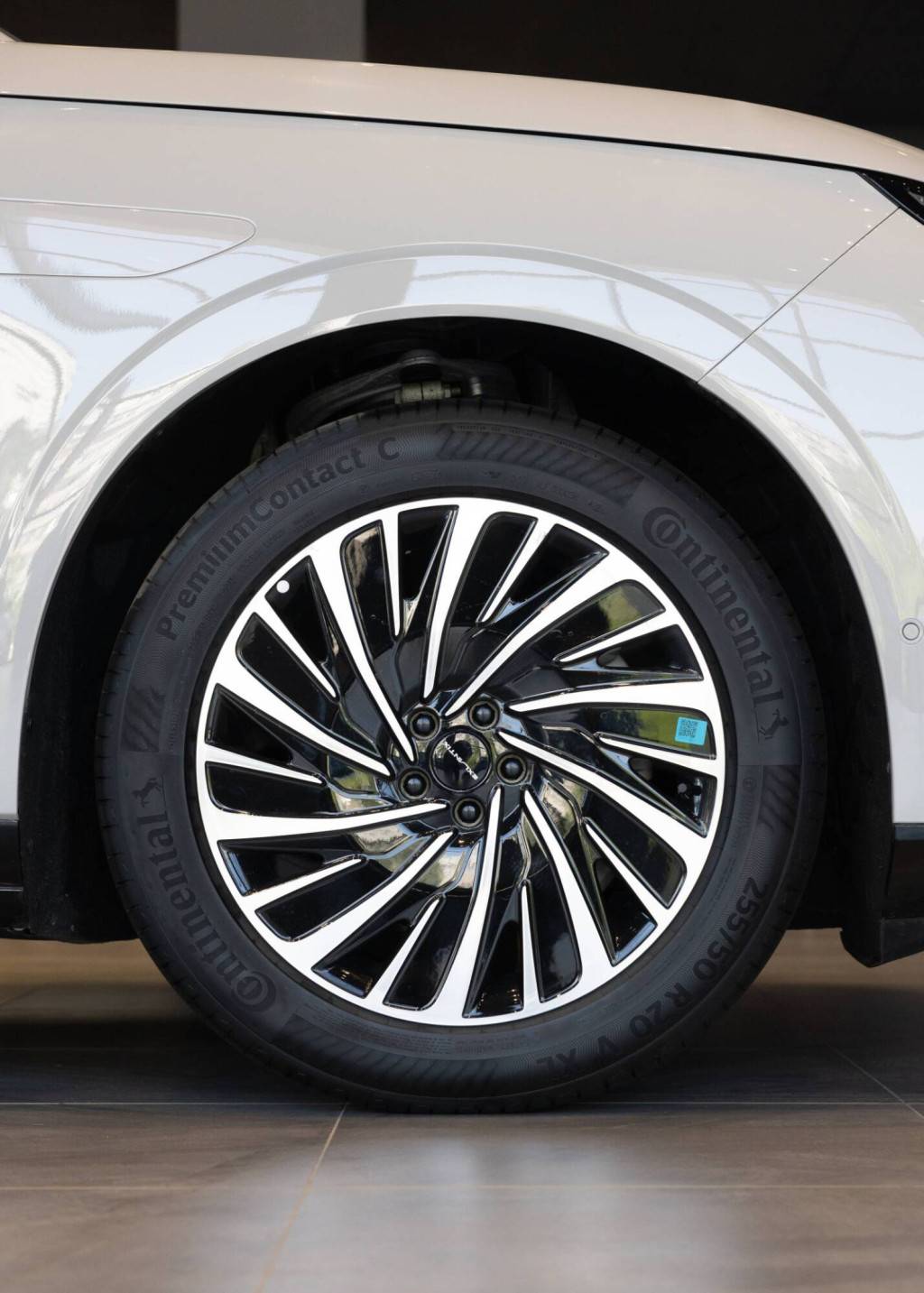EXEED Exlantix ET 1.5T+40KWh AWD TOP BL