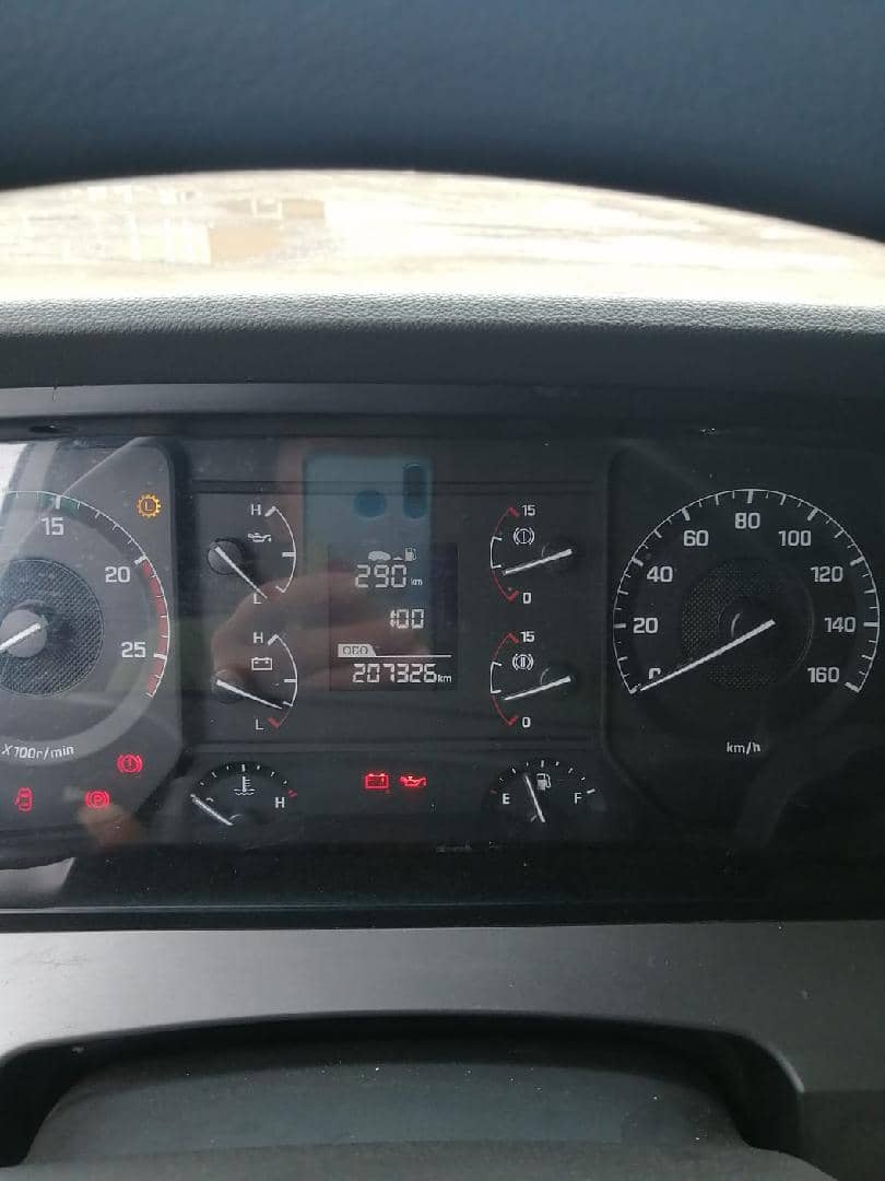 Hyundai XCIENT QZ 6х4,  207 326 км, 2018 года в лизинг