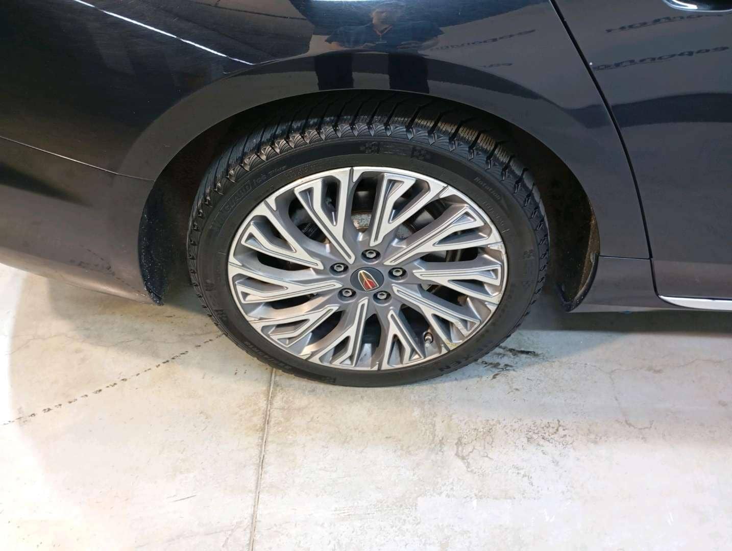 Hongqi H5,  218 513 км, 2023 года в лизинг