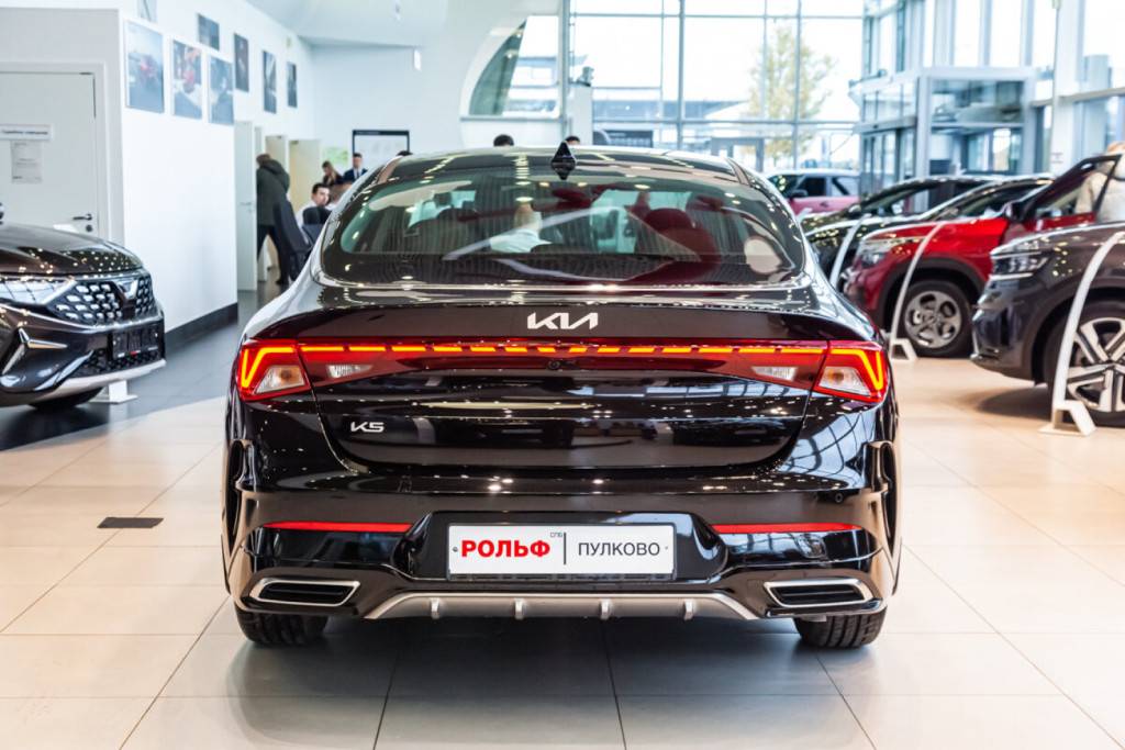 KIA K5 Luxe 2.0 6AT