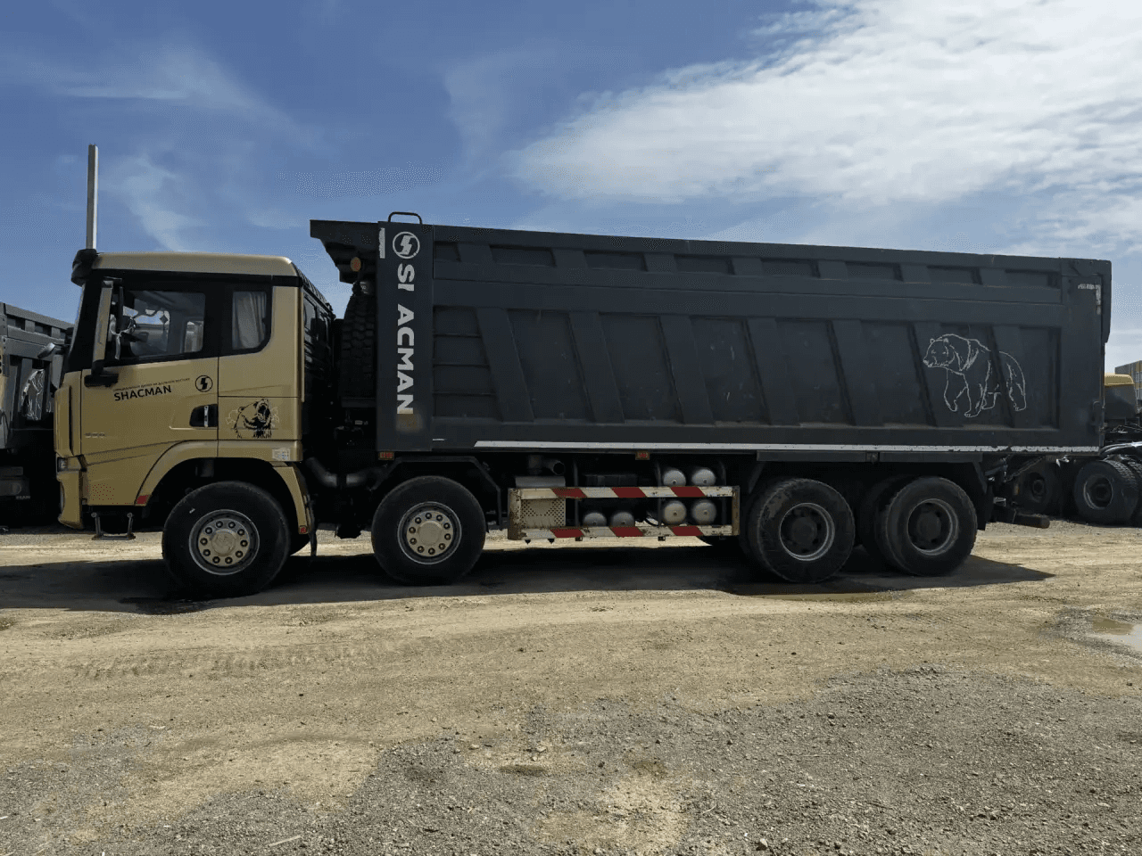 Shacman SX331863366,  65 583 км, 2024 года в лизинг