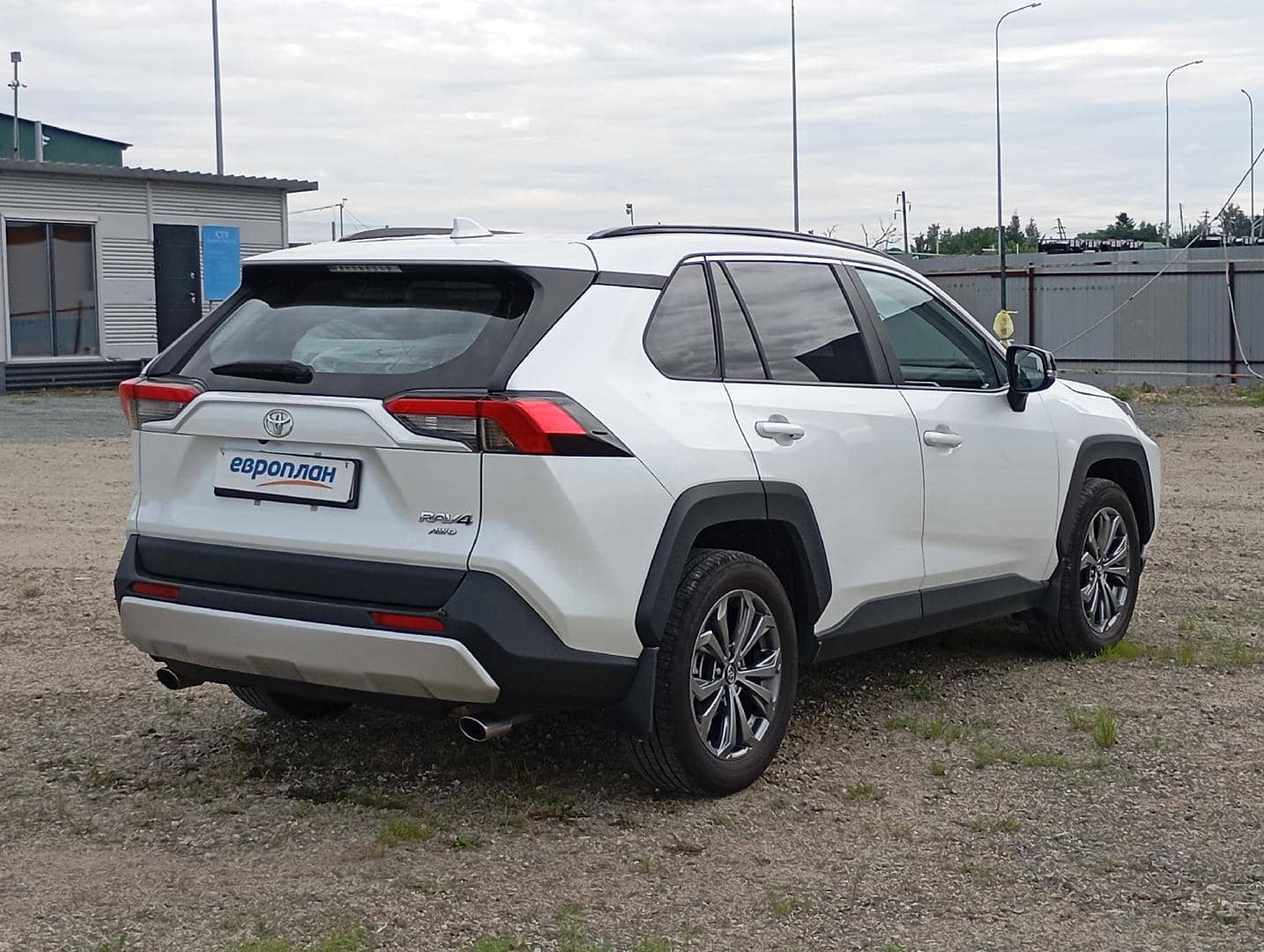 Toyota RAV4,  37 394 км, 2023 года в лизинг