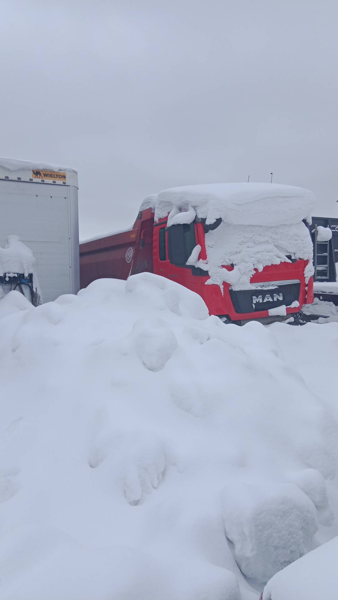 MAN TGS 41.480 8X8 BB-WW (M),  757 880 км, 2015 года в лизинг