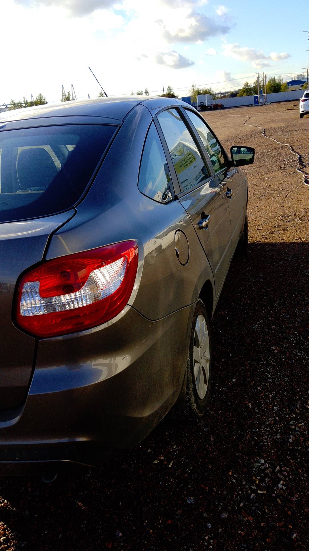 Lada Granta лифтбек,  6 673 км, 2025 года в лизинг