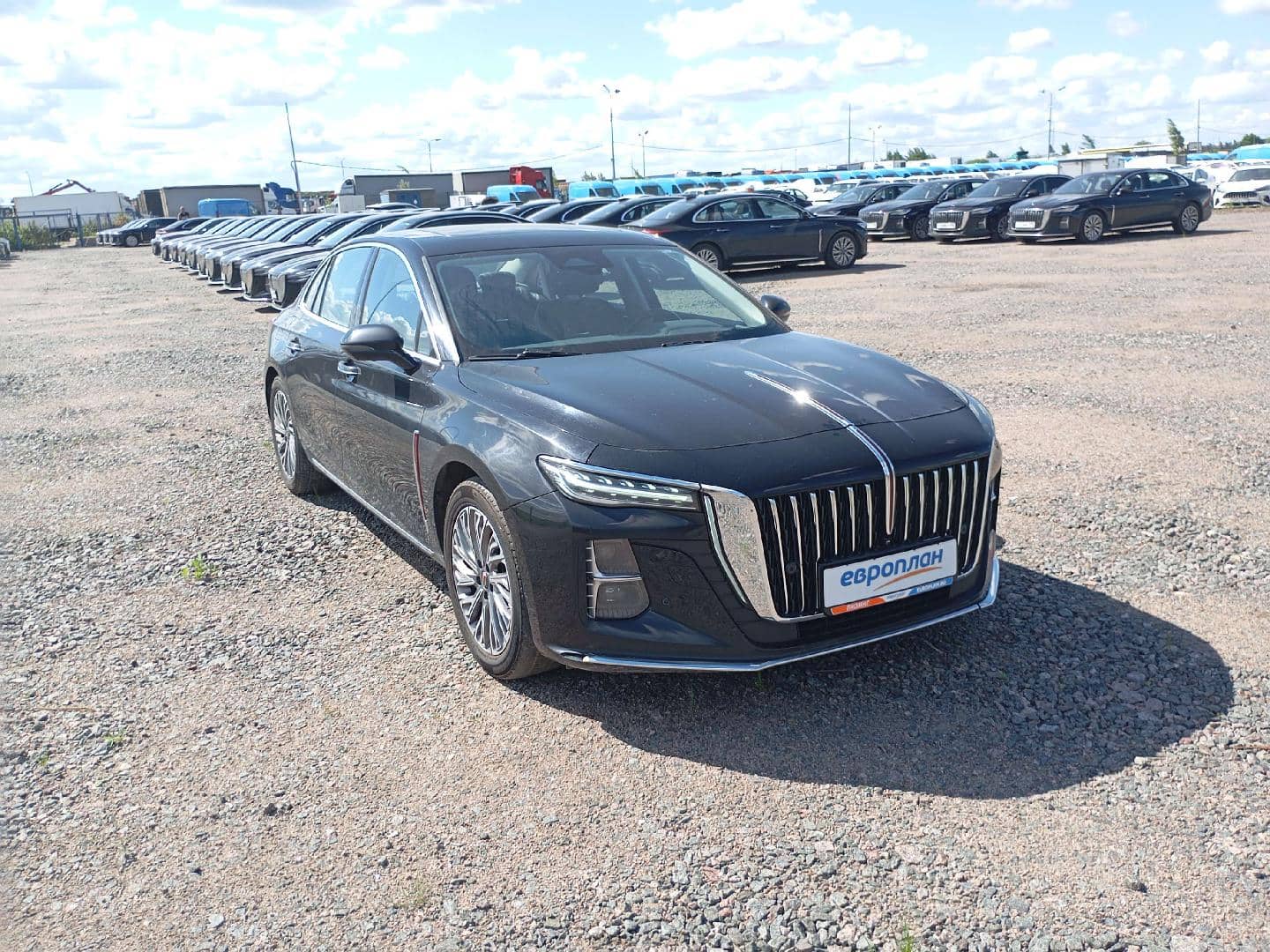 Hongqi H5,  171 159 км, 2024 года в лизинг