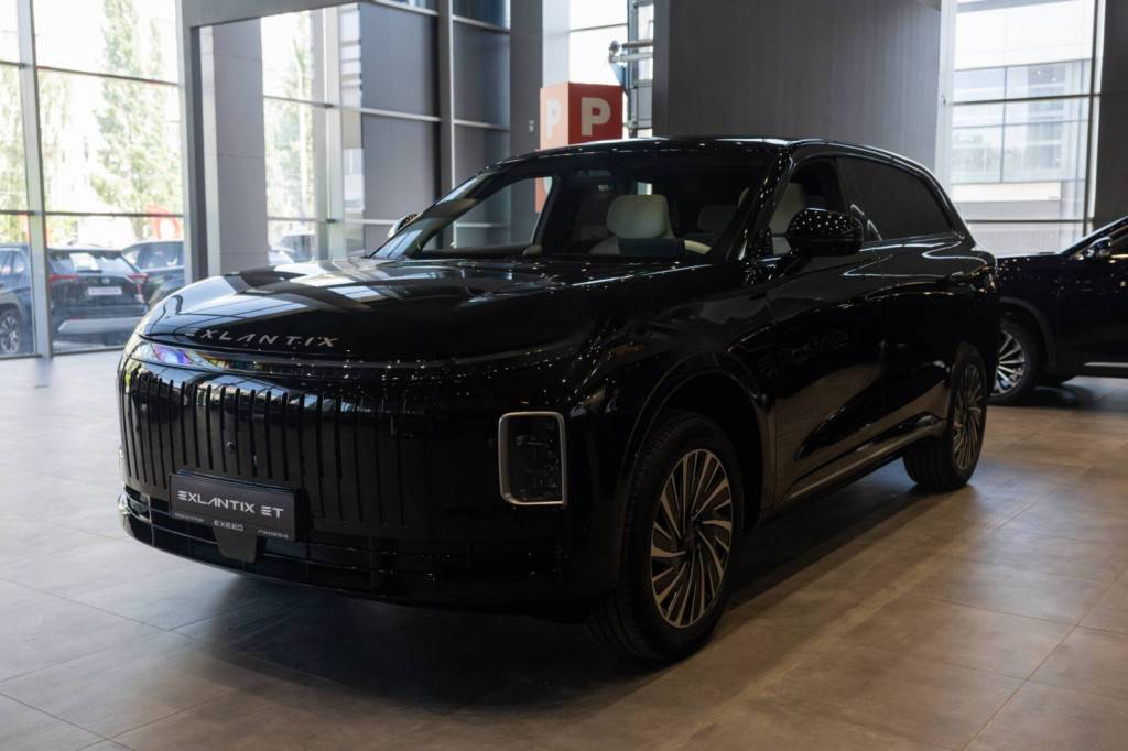 EXEED Exlantix ET 1.5T+40KWh AWD TOP BL