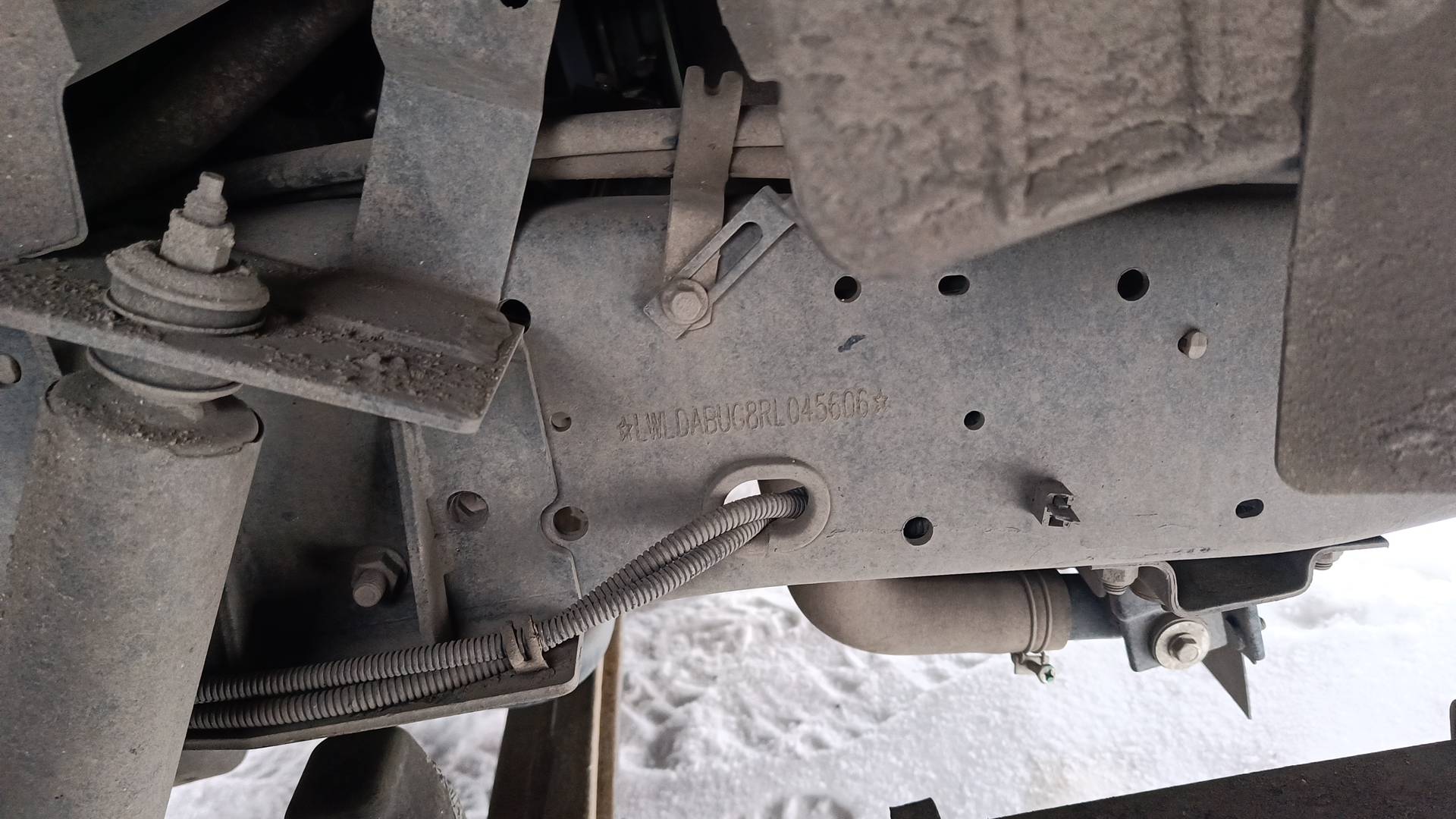 ISUZU ELF KV100 специальный, автогидроподъемник,  12 185 км, 2024 года в лизинг