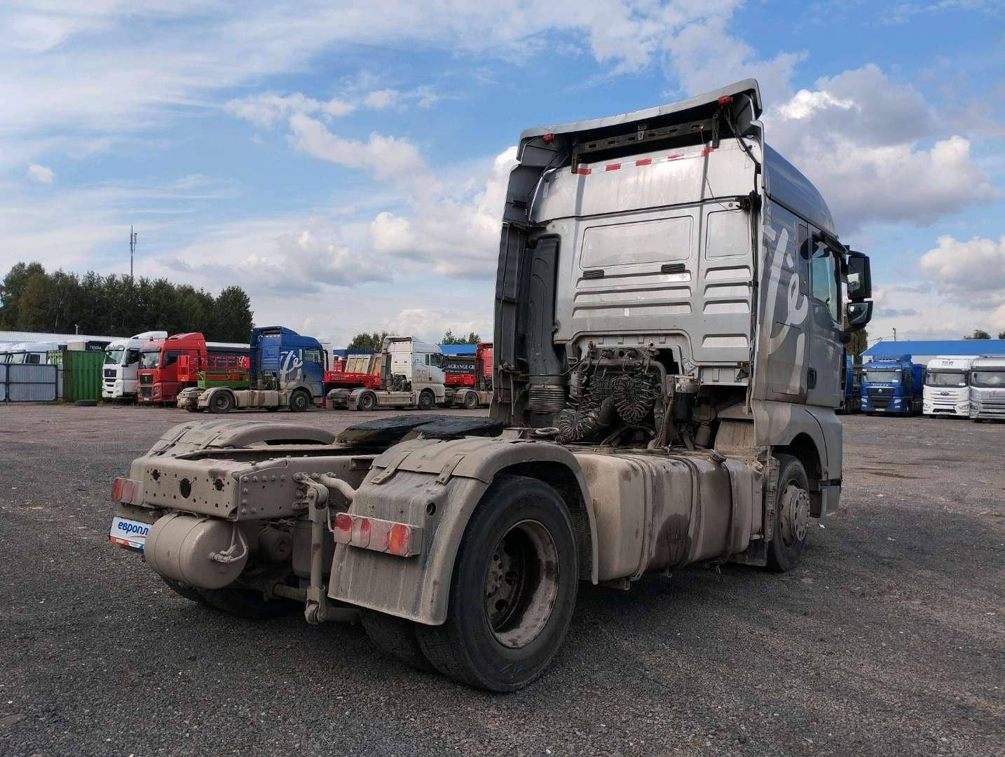 Sitrak C7H 4x2 ZZ4186V361HE,  749 528 км, 2023 года в лизинг