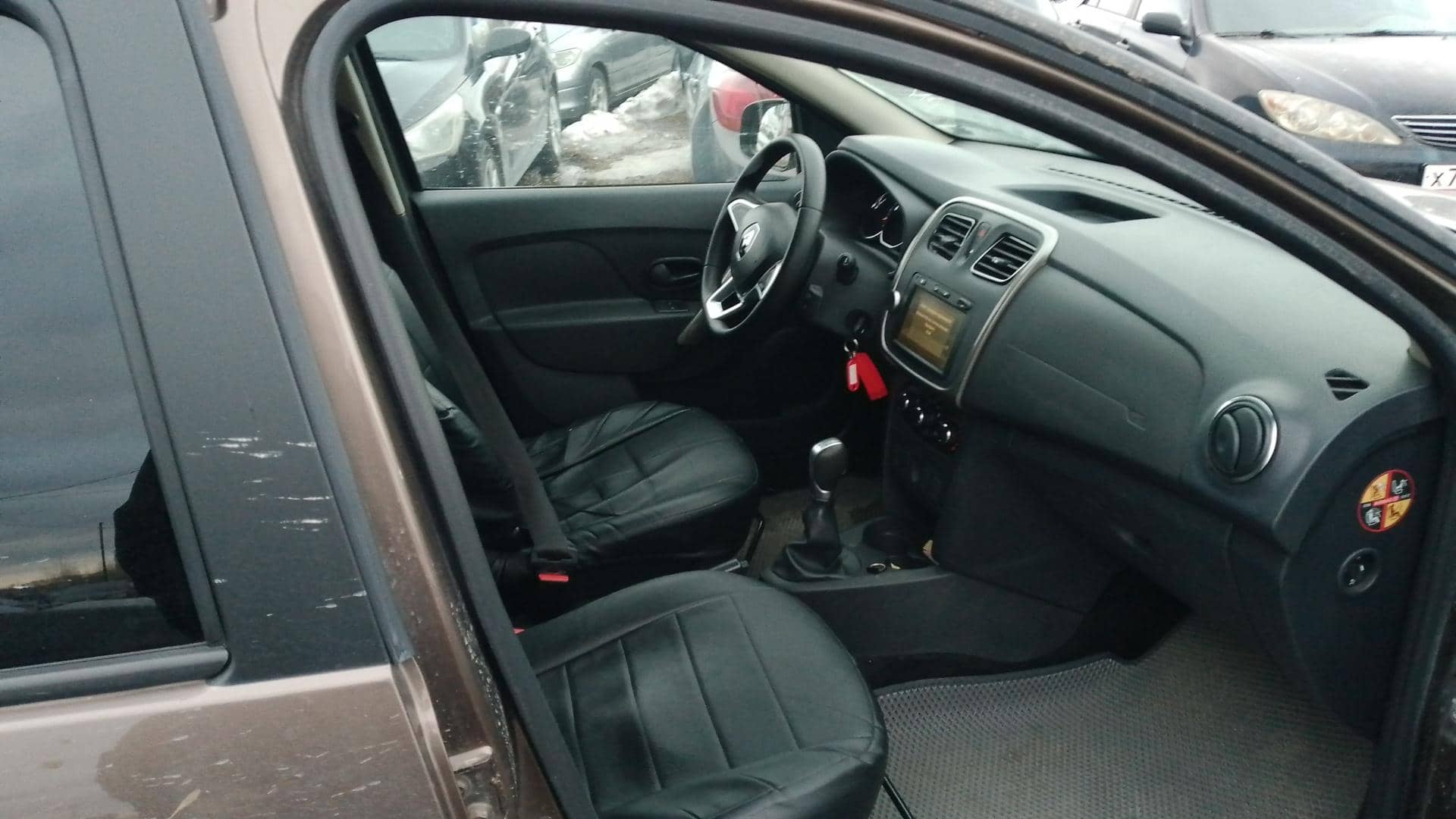 Renault Logan Stepway,  166 948 км, 2021 года