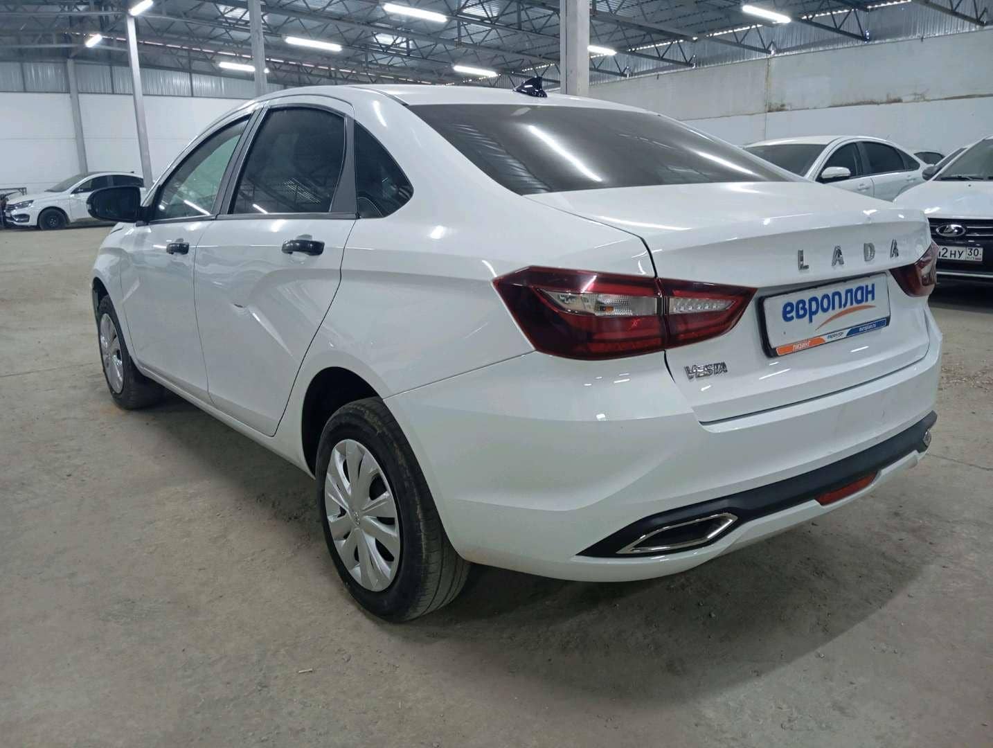 Lada Vesta седан,  108 487 км, 2023 года в лизинг