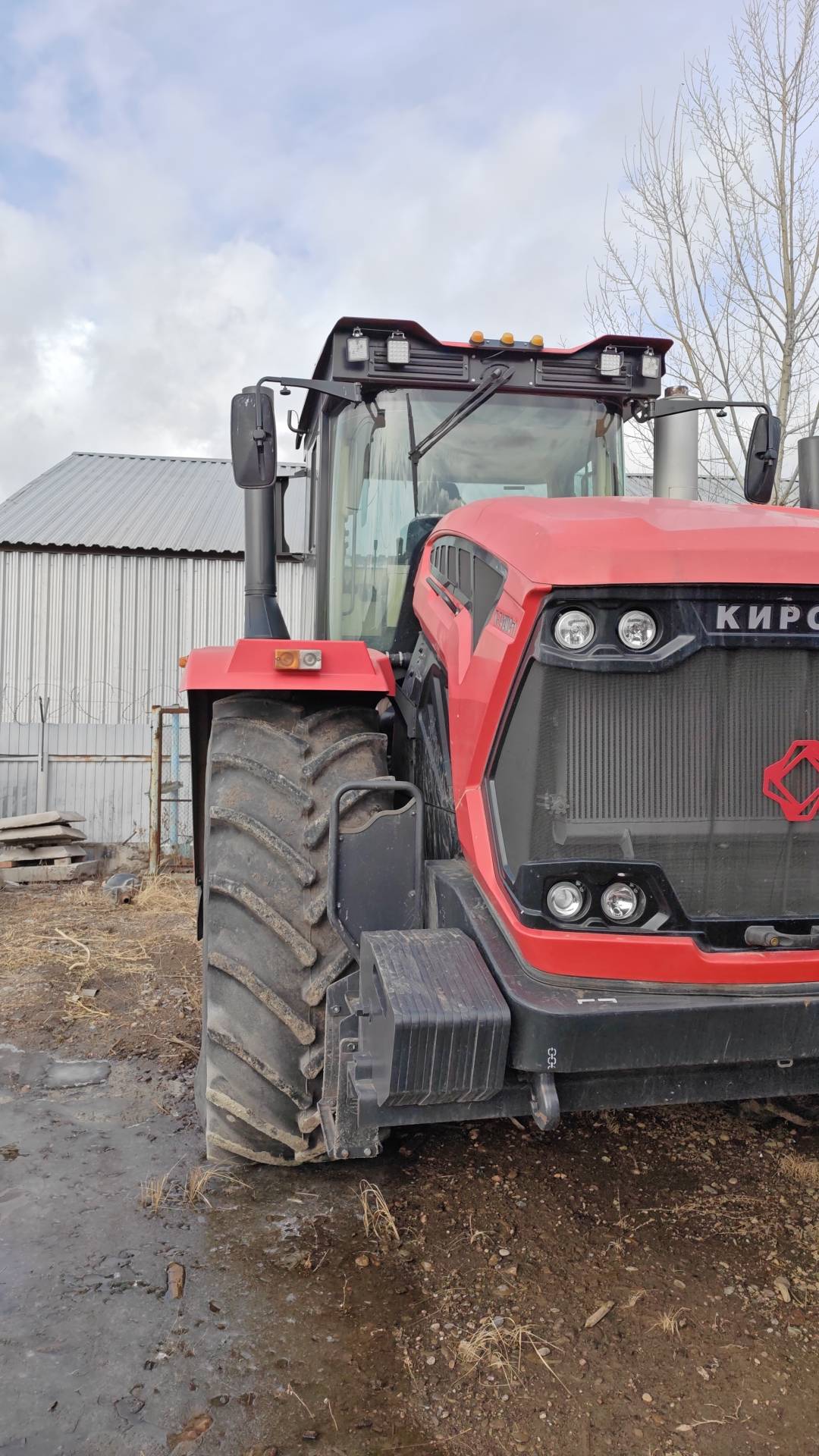 КИРОВЕЦ К-742