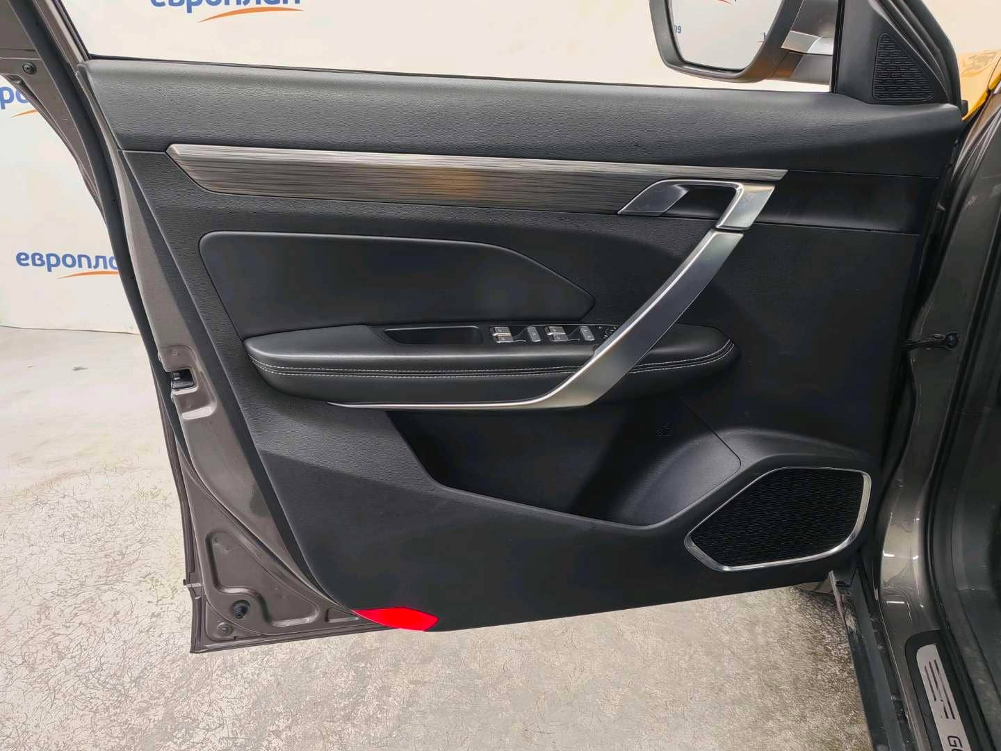 Geely Atlas Pro,  229 868 км, 2023 года в лизинг