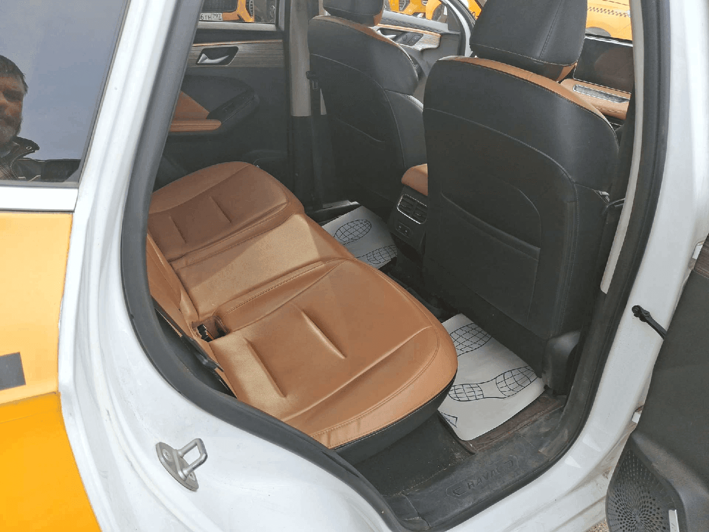 Haval Jolion,  270 540 км, 2023 года в лизинг