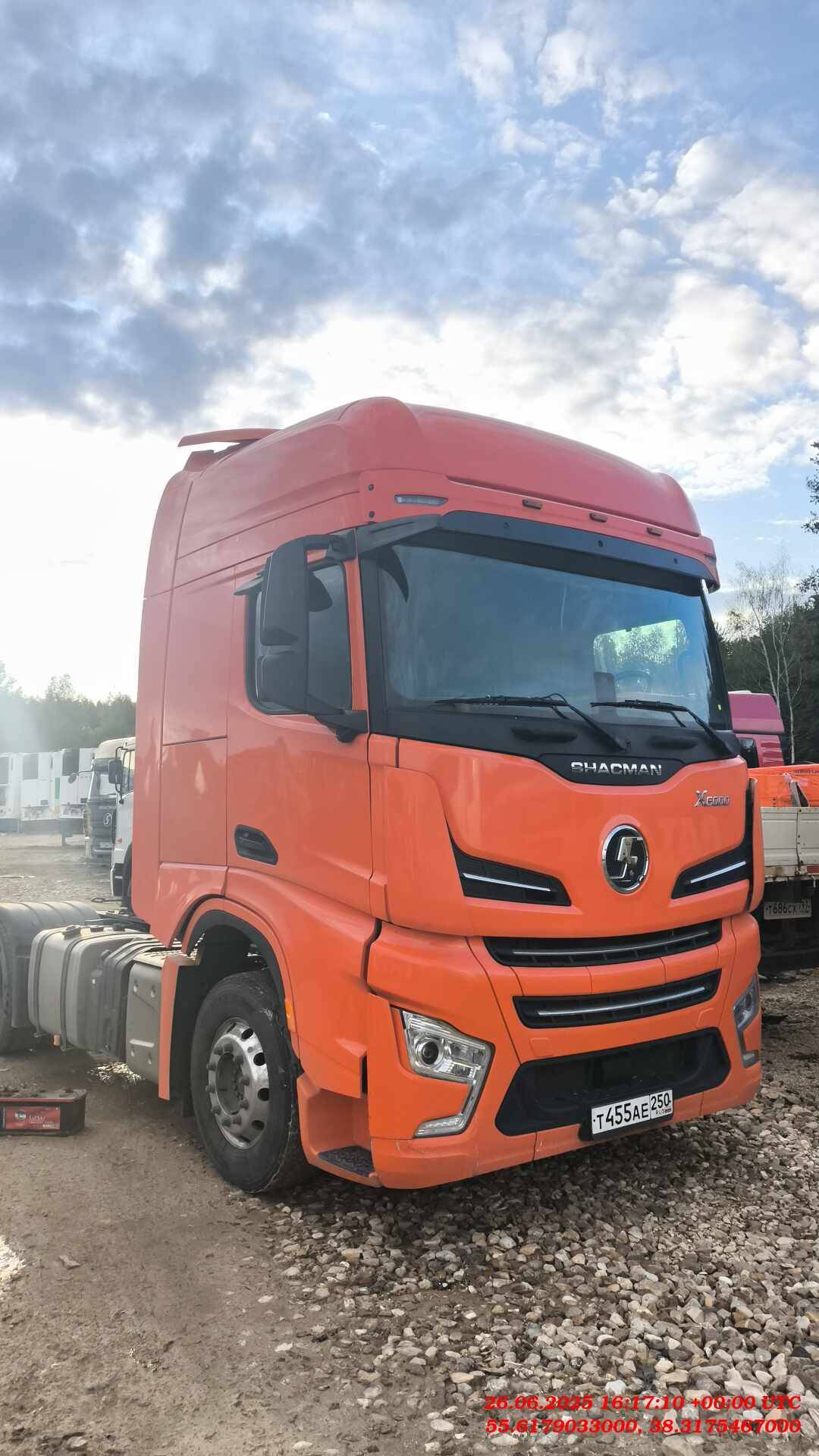 Shacman SX4188YY381