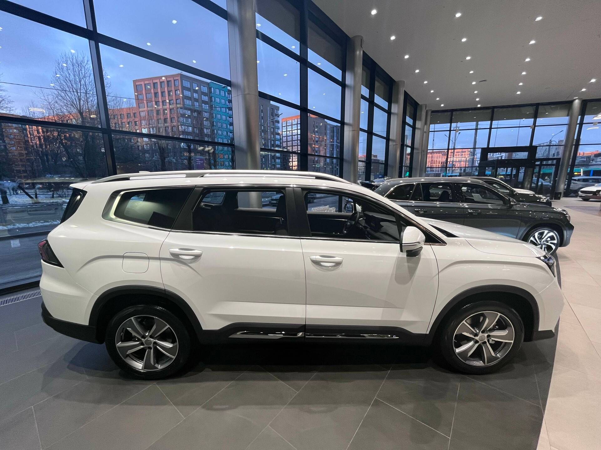 Geely Okavango Flagship 2.0T 7DCT 2WD