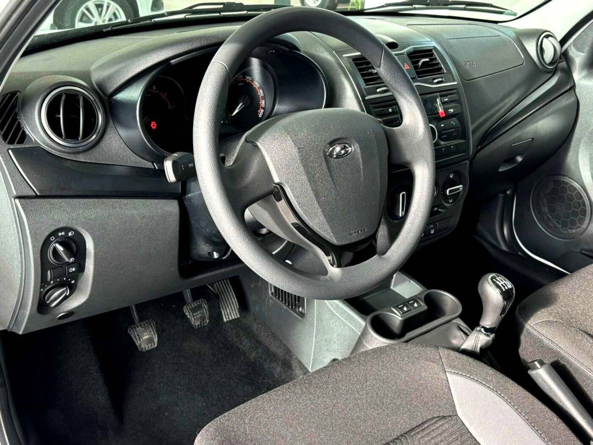 Lada Granta седан #CLUB 24 1.6 90hp 5MT