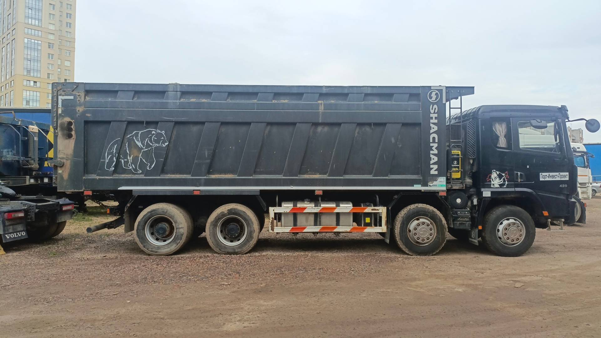 Shacman SX33186V366,  50 476 км, 2024 года в лизинг