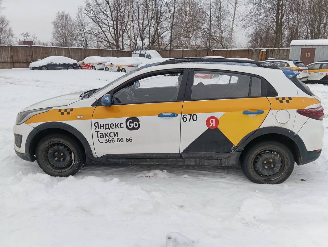 KIA Rio X-Line,  276 835 км, 2019 года в лизинг
