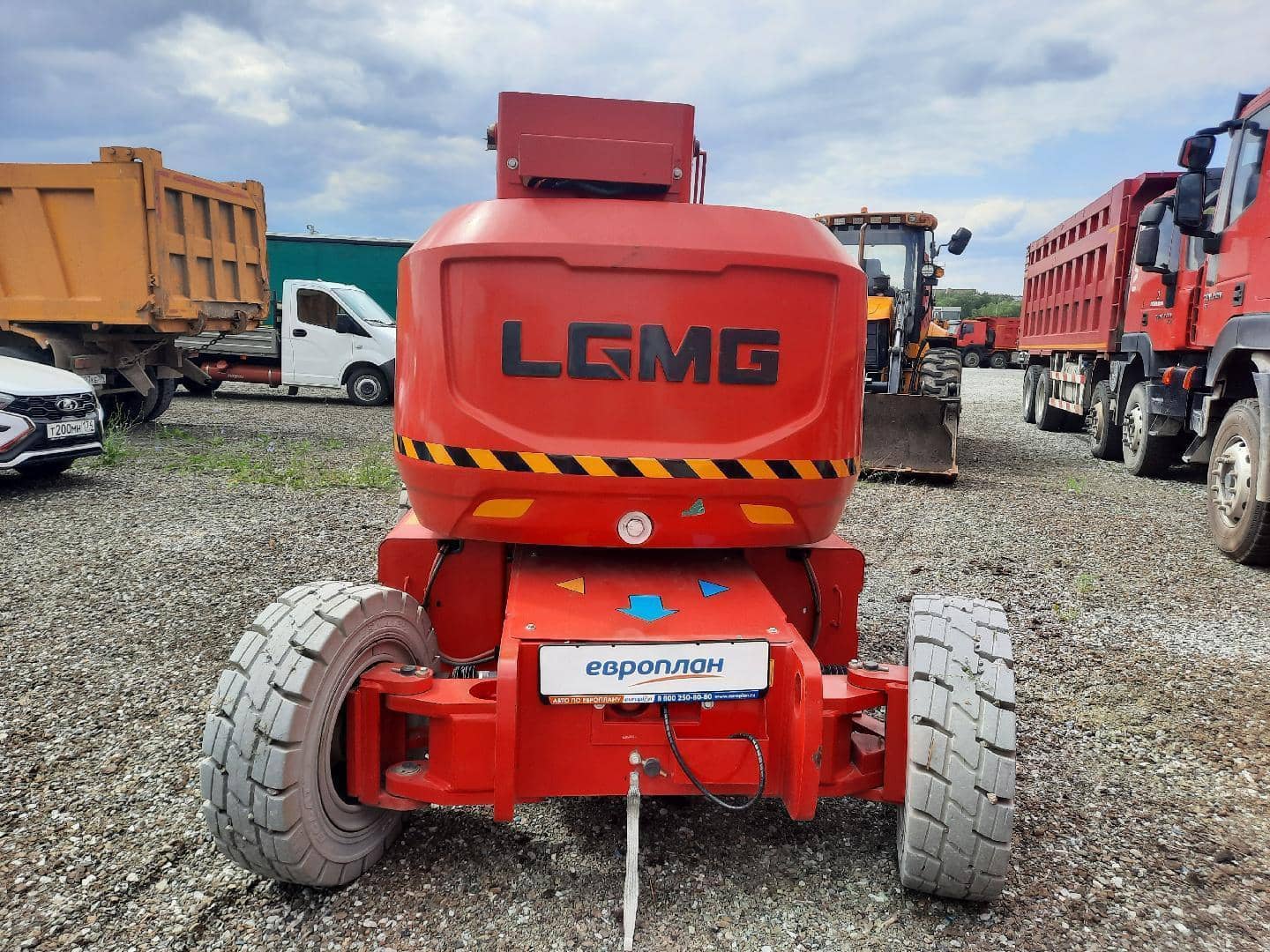 LGMG  (LinGong Machinery Group) A14JE самоходный коленчатый подъемник,  50 км, 2023 года в лизинг