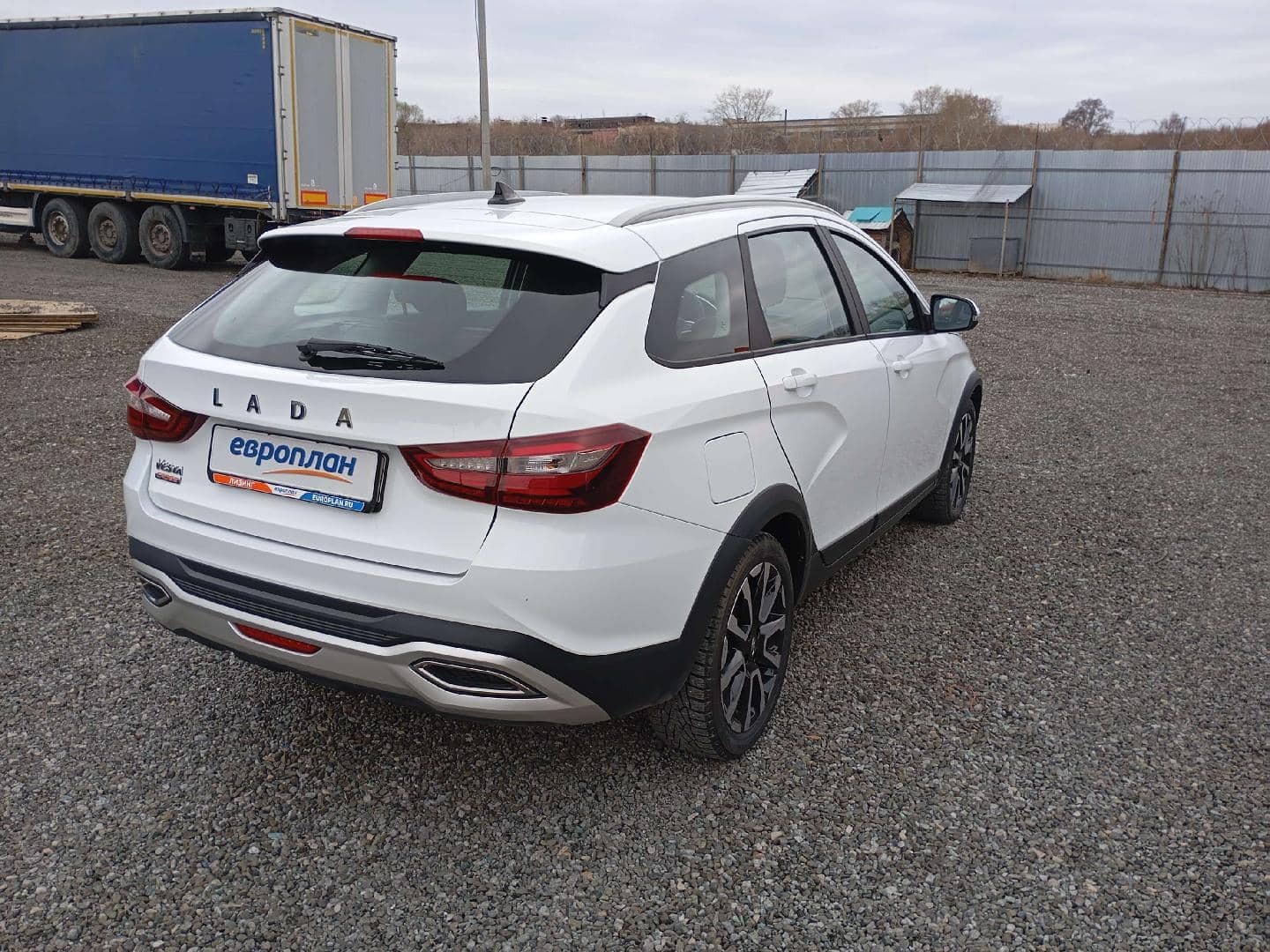 Lada Vesta универсал Кросс,  40 476 км, 2024 года в лизинг