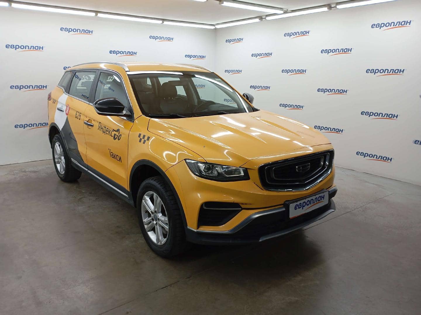 Geely Atlas Pro,  210 392 км, 2023 года в лизинг