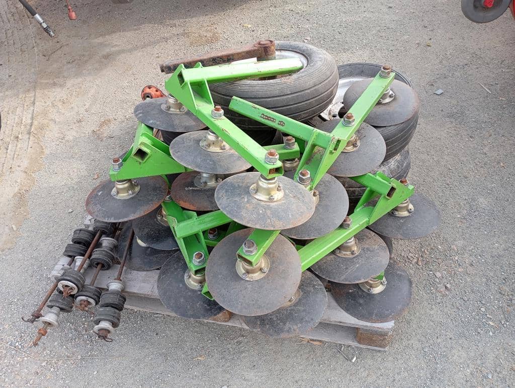 Jilin Kangda Agricultural Machinery 2BXF-27 Многофункциональная рядовая сеялка для посева и внесения удобрений,  2 км, 2022 года в лизинг