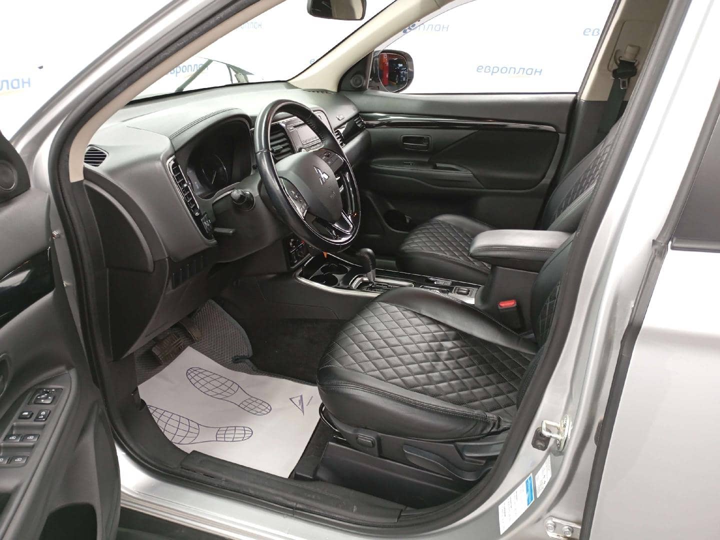 Mitsubishi Outlander,  146 746 км, 2021 года в лизинг