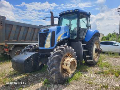 NEW HOLLAND T8050