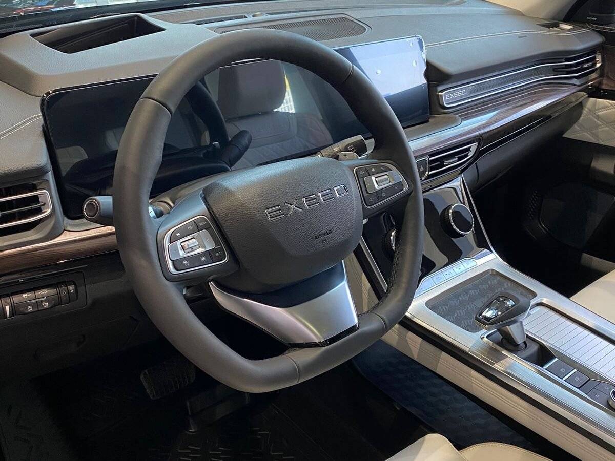 EXEED VX President 7 мест 2.0T 8AT 4WD