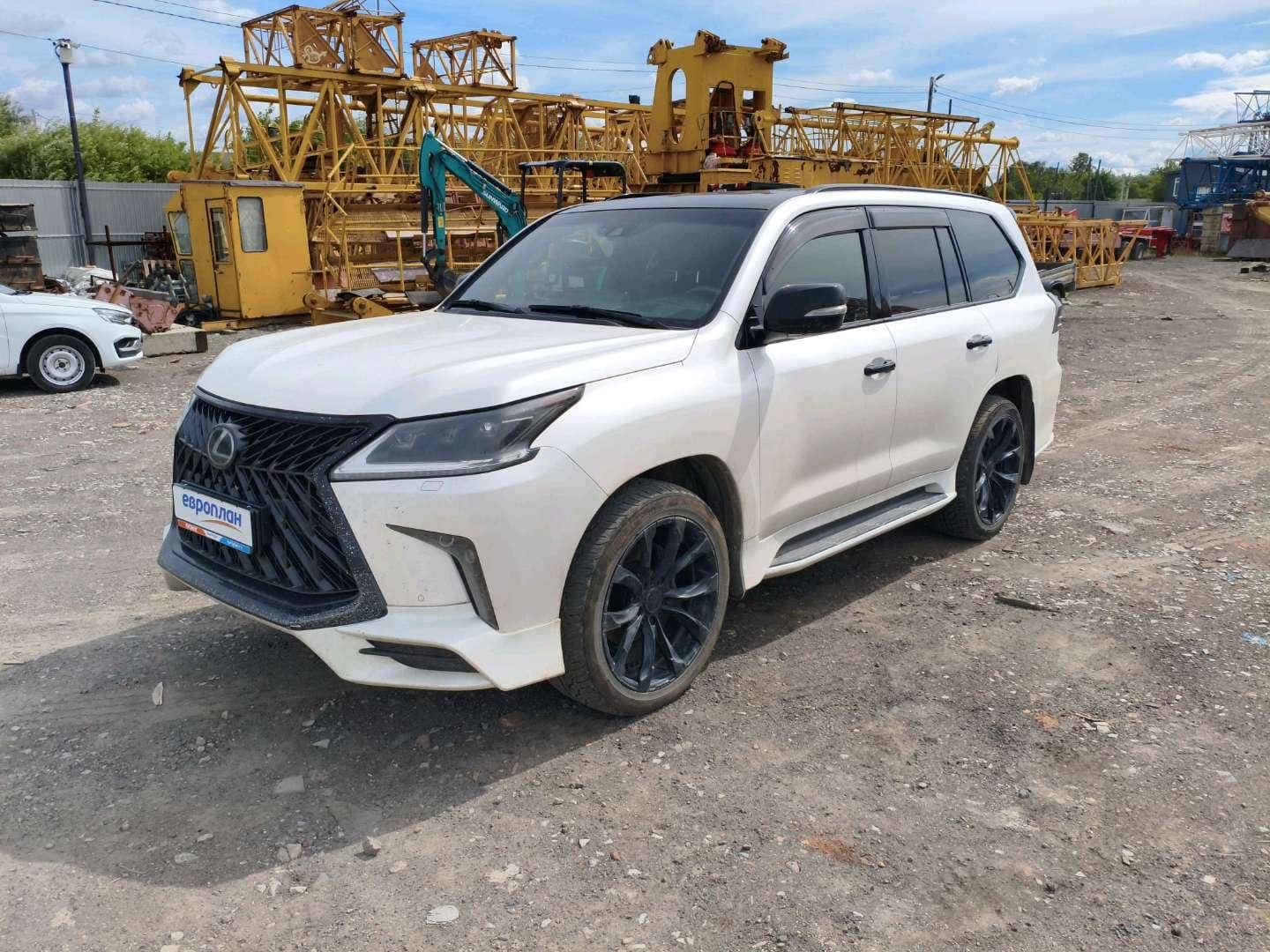 Lexus LX 570