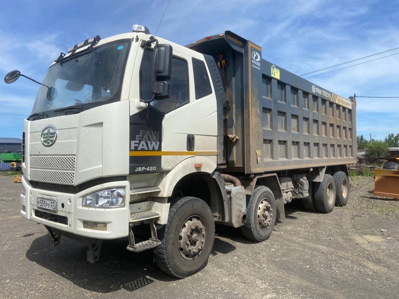 FAW CA3310P66K24T4E5 8х4,  141 538 км, 2022 года в лизинг