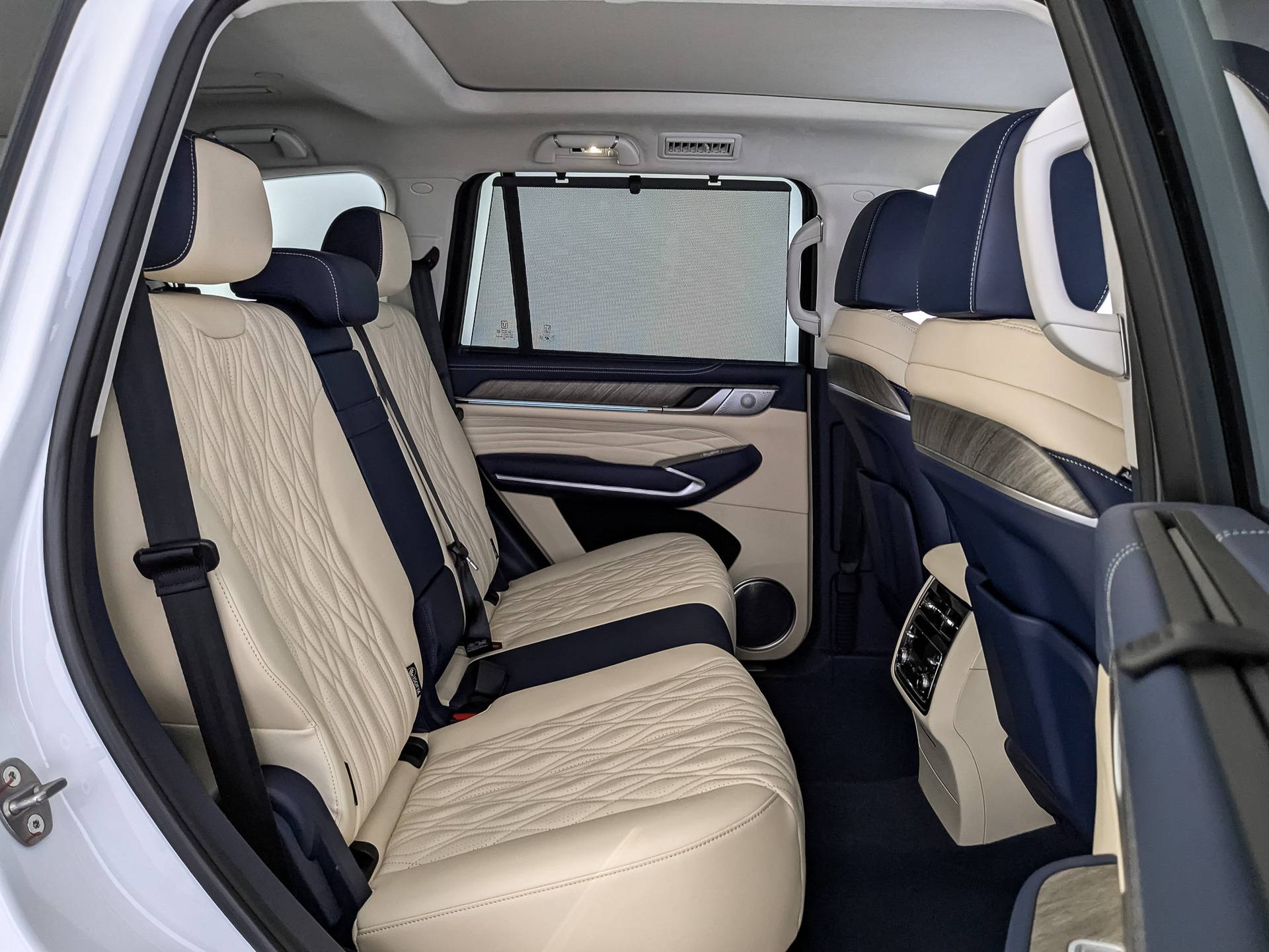 Tank 500 Urban 2.0 HEV 9AT 4WD