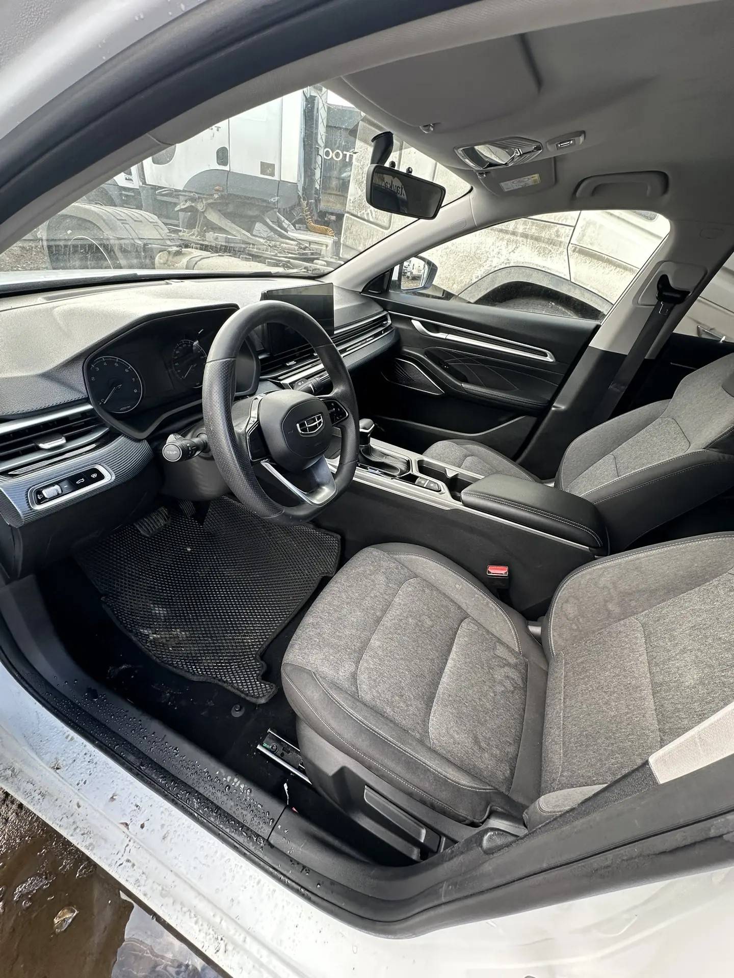 Geely Emgrand,  101 196 км, 2023 года в лизинг