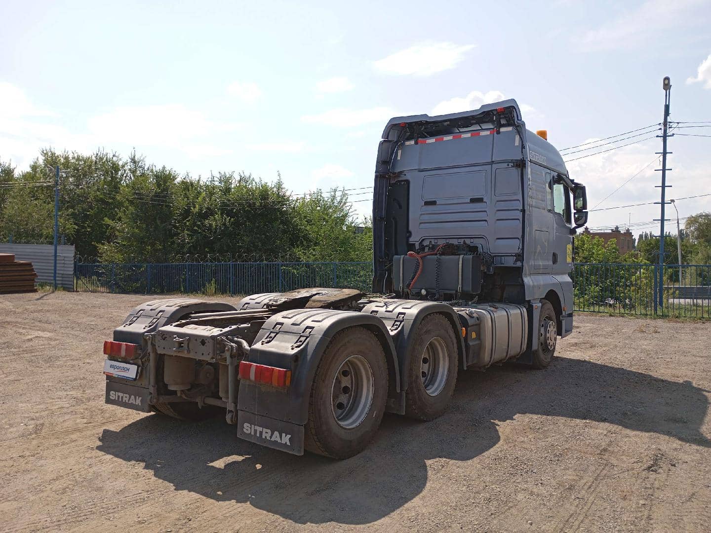 Sitrak С7Н MAX 6×4 ZZ4256V364HE,  187 718 км, 2023 года в лизинг