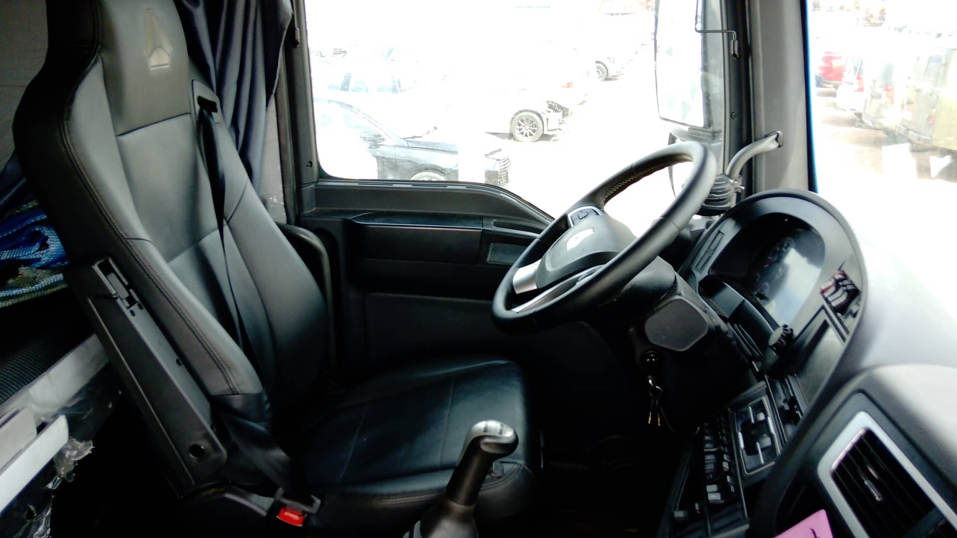 Sitrak ZZ3256V464ME,  51 449 км, 2025 года в лизинг