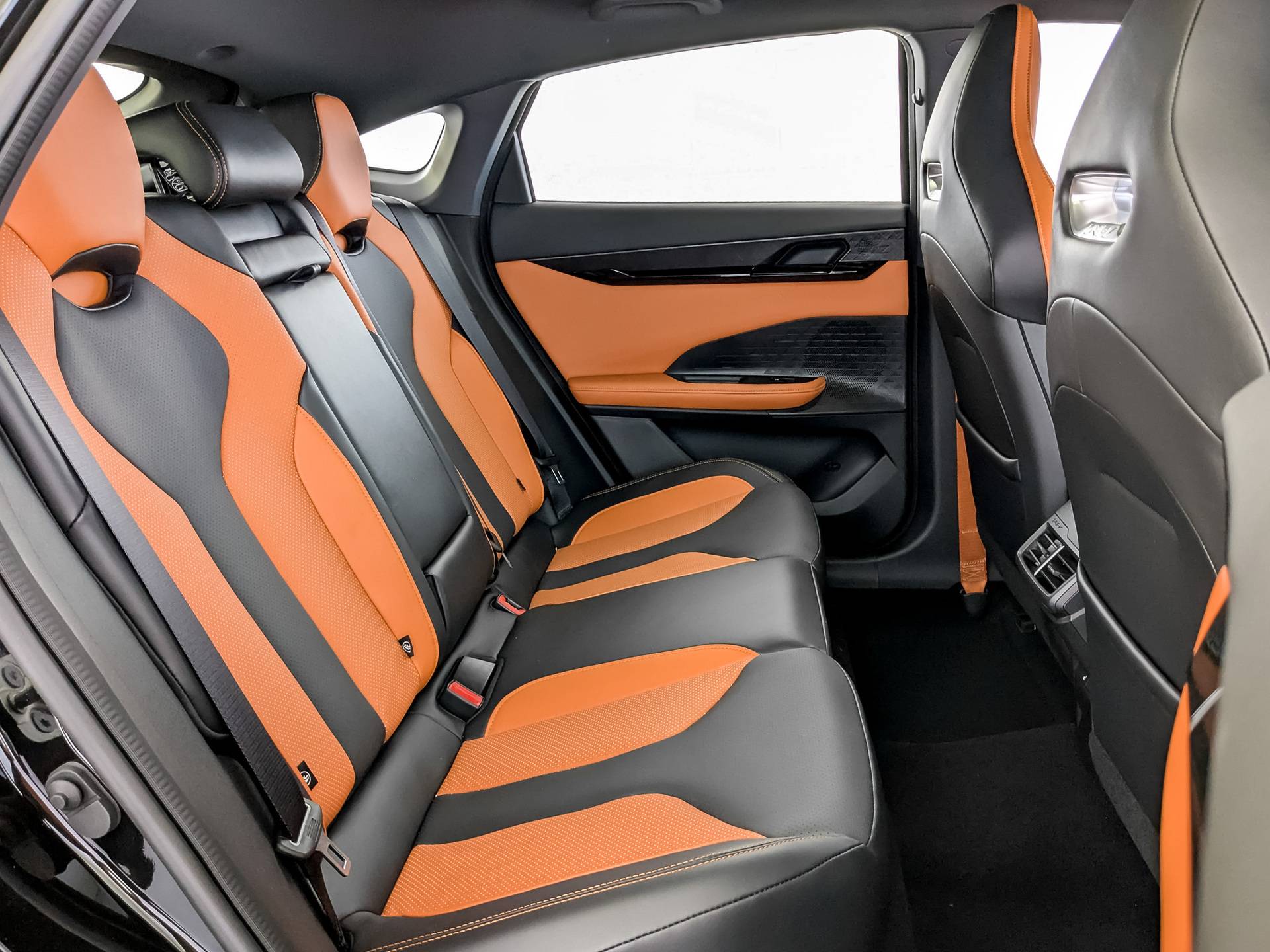 Changan Uni-V 1.5 7DCT Luxe