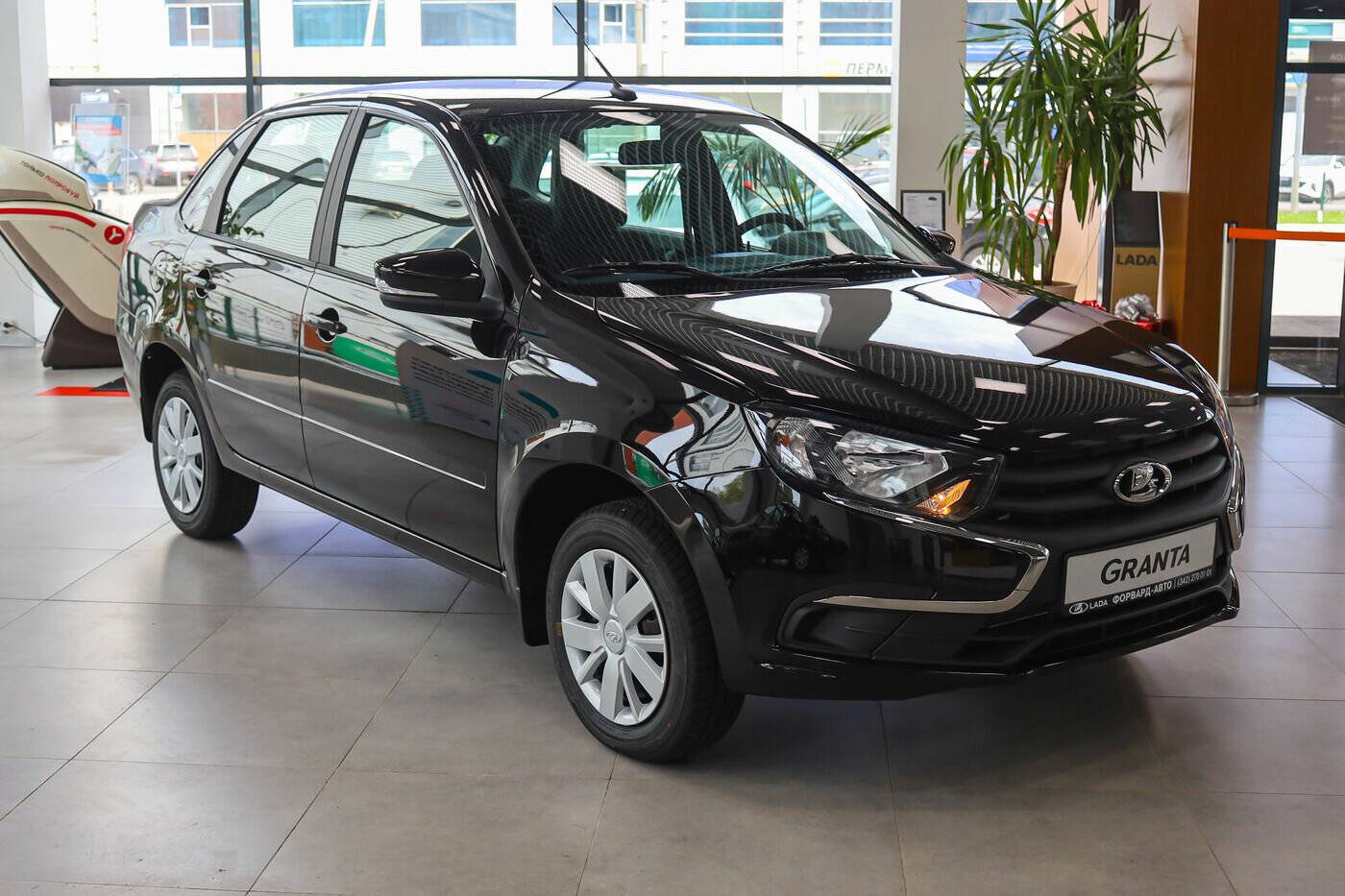 Lada Granta седан Comfort 1.6 90hp 5MT