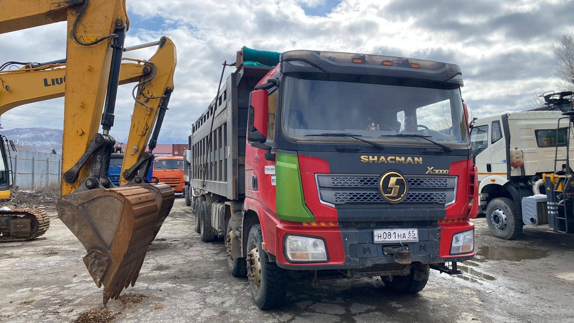 Shacman SX33186V366,  220 000 км, 2022 года в лизинг