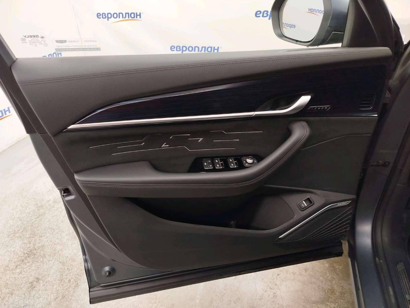 Geely Monjaro,  9 196 км, 2024 года в лизинг