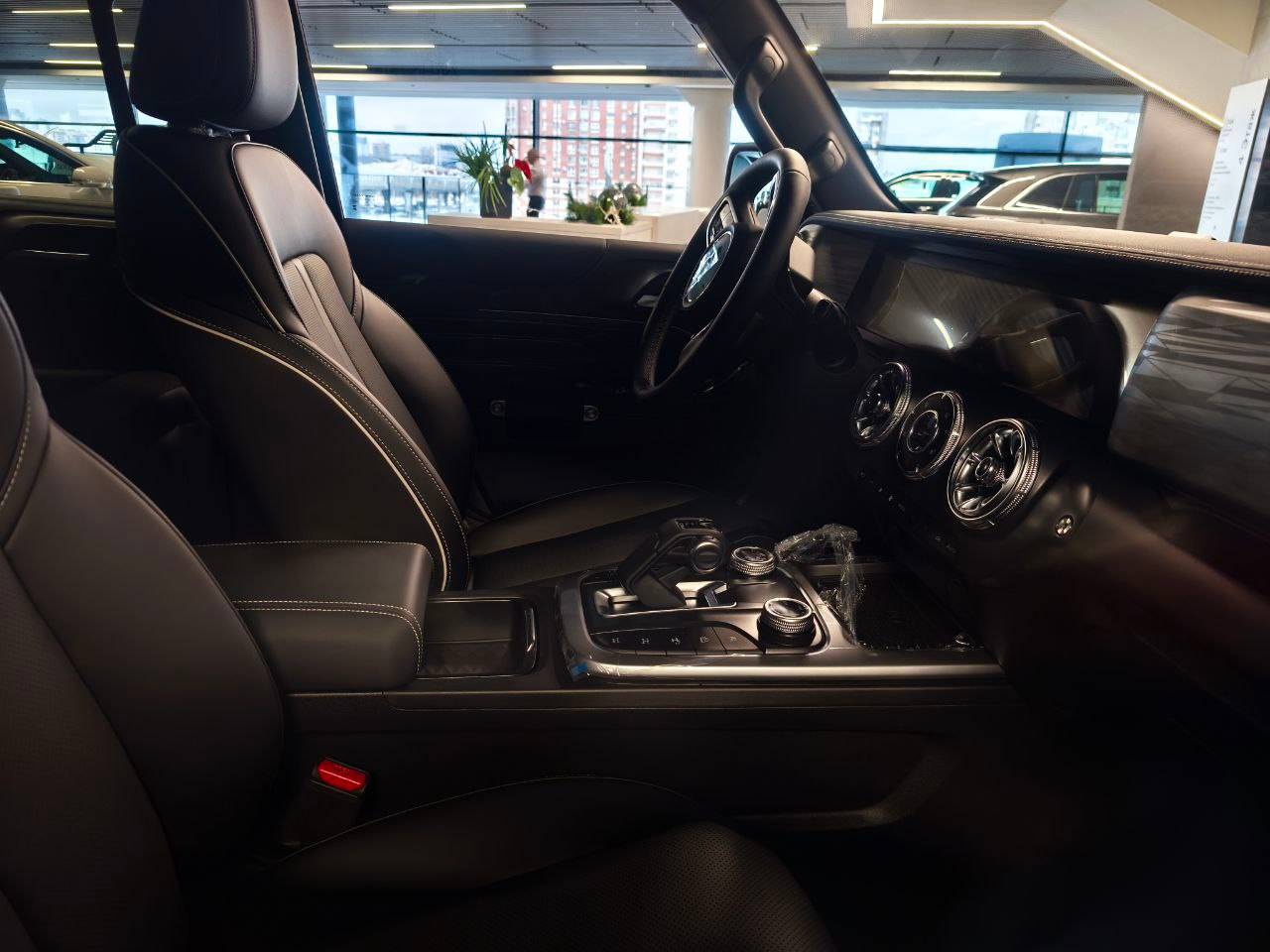 Tank 300 Премиум 2.0 АТ полный привод